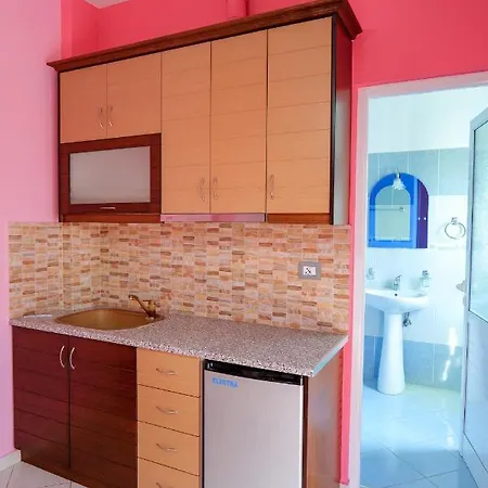 Lida * Sarande