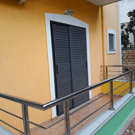 Lida Sarande